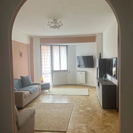 Arts At 5 Terre Coast Apartment *